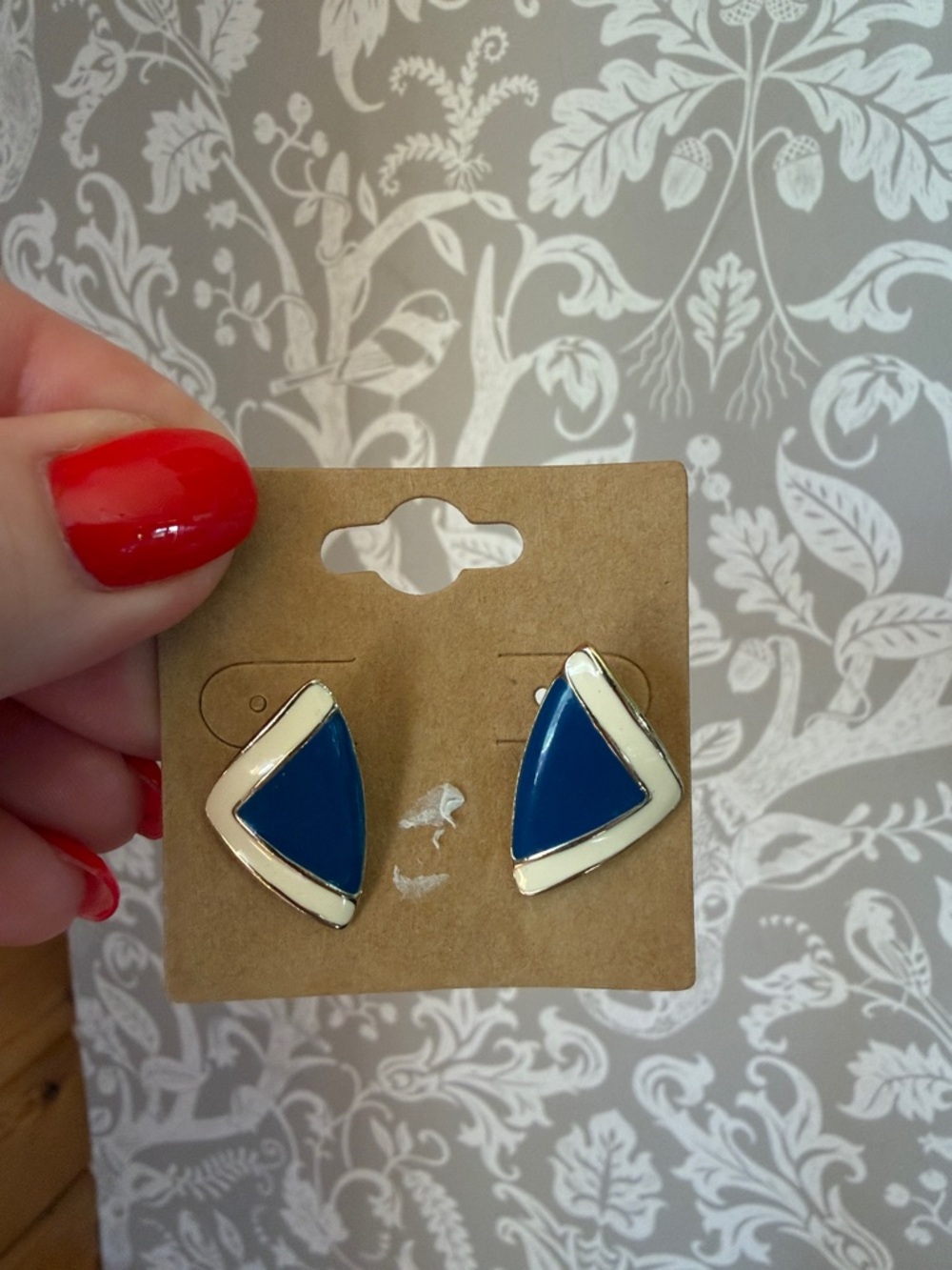 Earrings Pierced Blue and Cream Enamel Gold Tone Hardware Vintage Beauties!